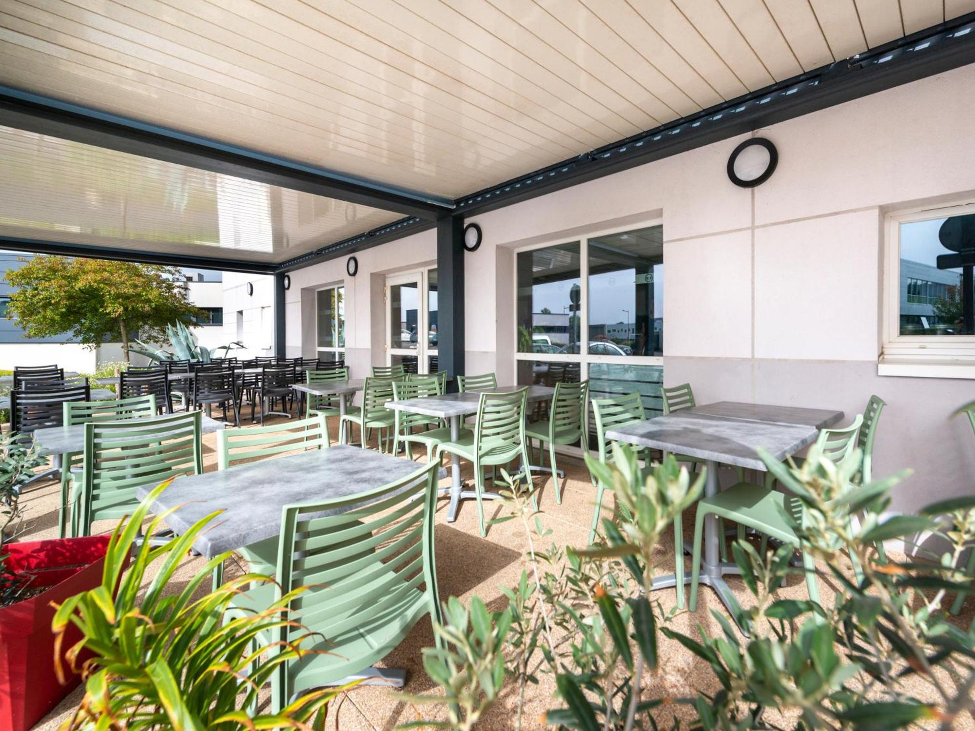 B&B Hotel Cholet Nord Екстериор снимка