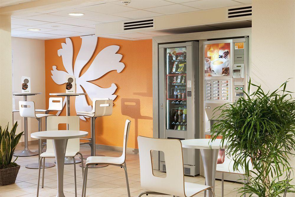 B&B Hotel Cholet Nord Екстериор снимка