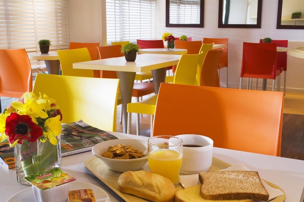 B&B Hotel Cholet Nord Екстериор снимка